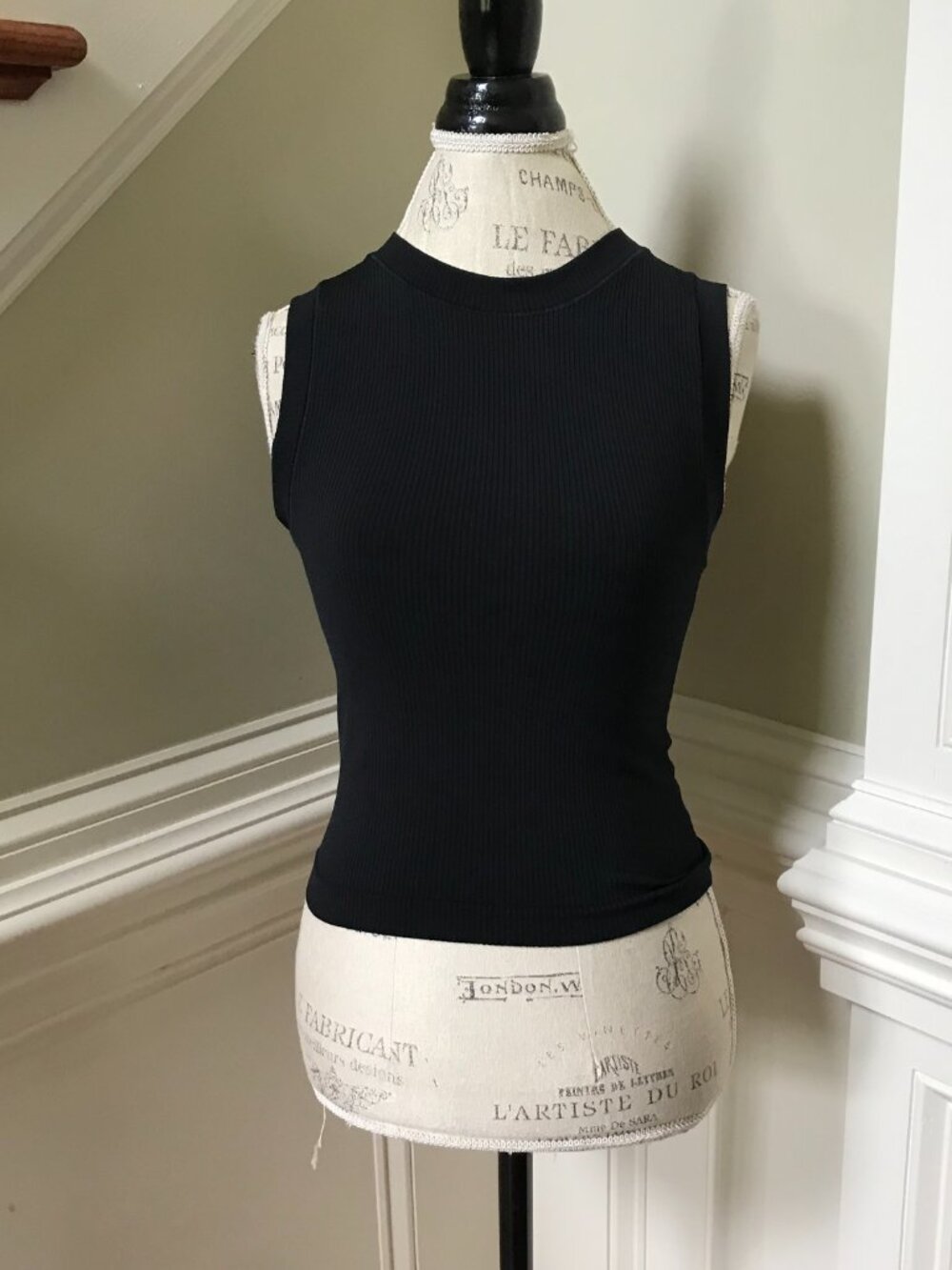 Athleta Renew Ribbed Muscle Tank Top Shirts Womens Medium Black Blue Lot of 2 - Picture 4 of 12